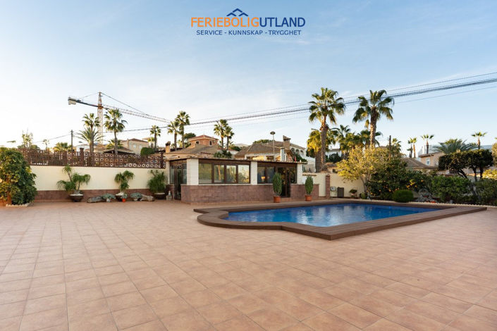 Image No.4-7 Bed Villa for sale