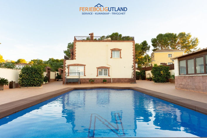 Image No.6-7 Bed Villa for sale