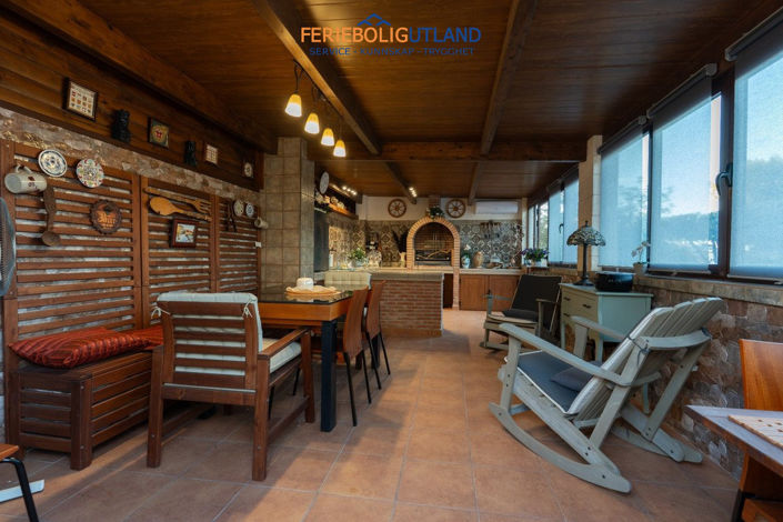 Image No.7-7 Bed Villa for sale