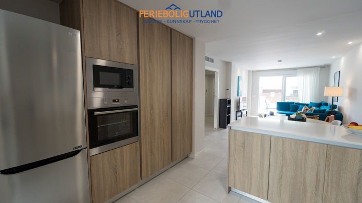 Image No.17-4 Bed Townhouse for sale