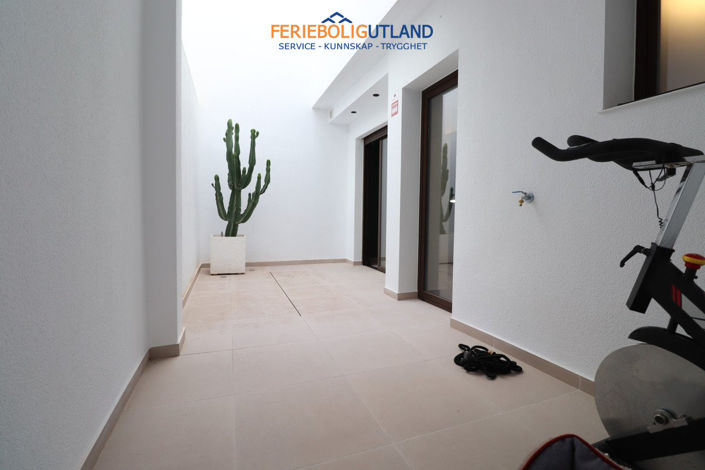 Image No.23-3 Bed Townhouse for sale