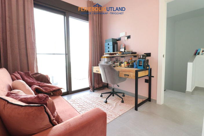 Image No.30-3 Bed Townhouse for sale