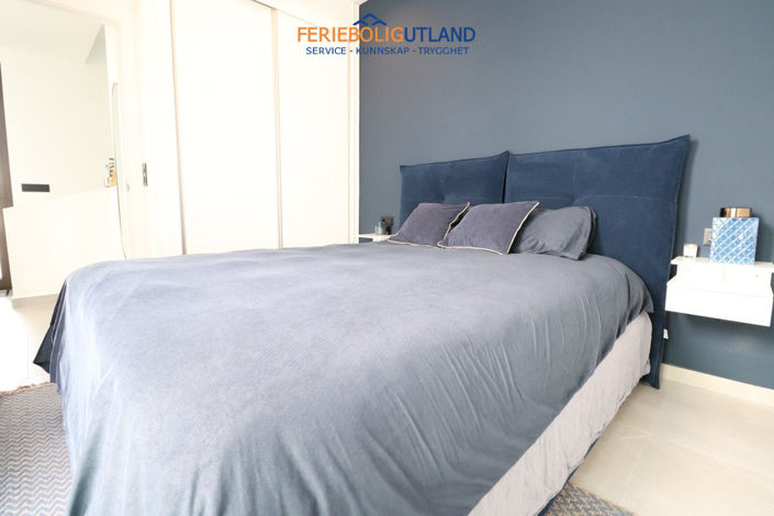 Image No.33-3 Bed Townhouse for sale