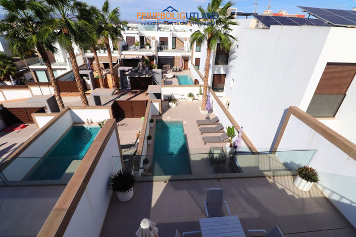 Image No.38-3 Bed Townhouse for sale