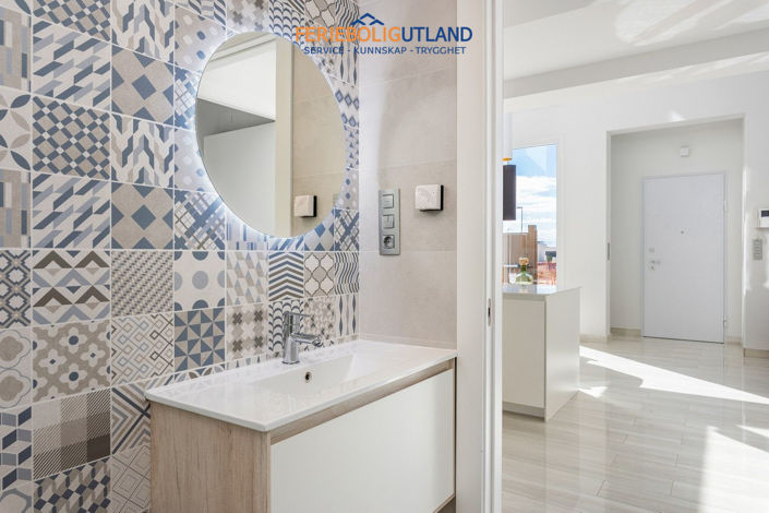 Image No.24-3 Bed Villa for sale