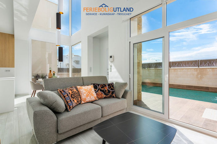 Image No.5-3 Bed Villa for sale