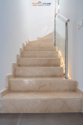 Image No.26-3 Bed Villa for sale