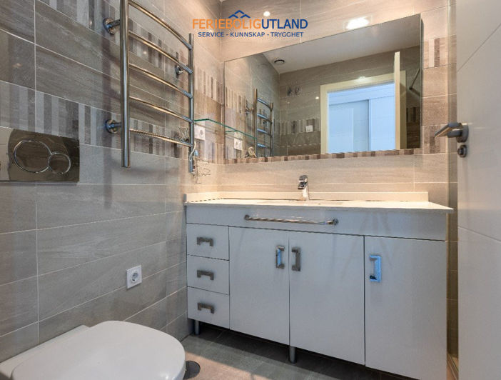 Image No.28-2 Bed Apartment for sale