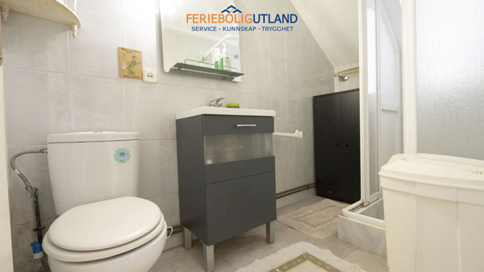 Image No.15-3 Bed Townhouse for sale