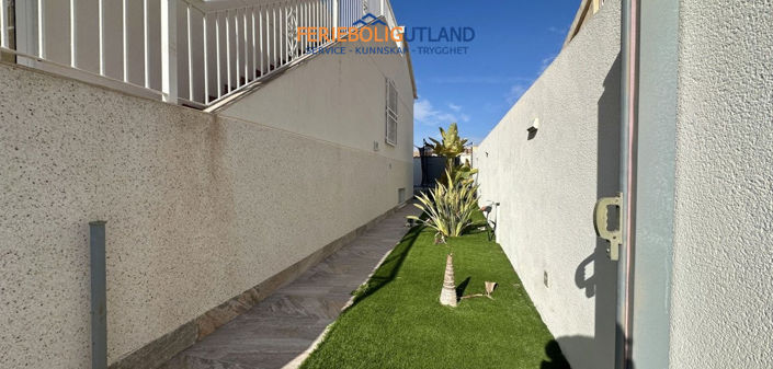 Image No.27-3 Bed Villa for sale