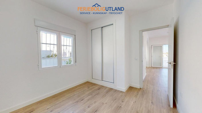 Image No.13-2 Bed Bungalow for sale