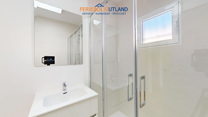 Image No.15-2 Bed Bungalow for sale