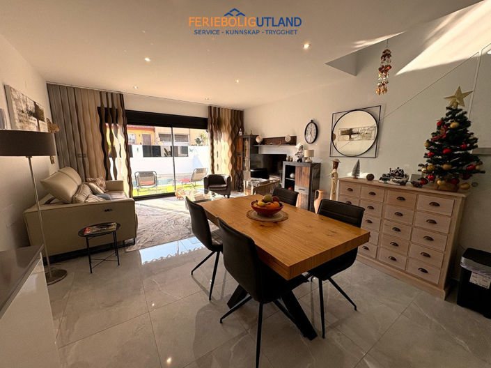 Image No.12-3 Bed Villa for sale