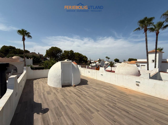 Image No.4-2 Bed Villa for sale