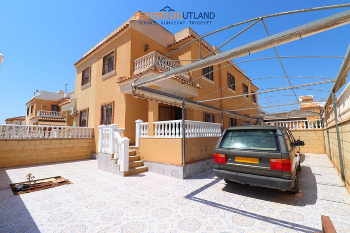 Image No.18-3 Bed Quad for sale