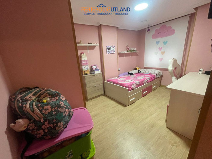 Image No.13-4 Bed Apartment for sale