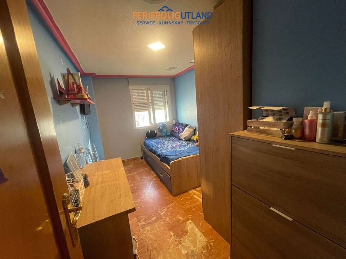 Image No.15-4 Bed Apartment for sale