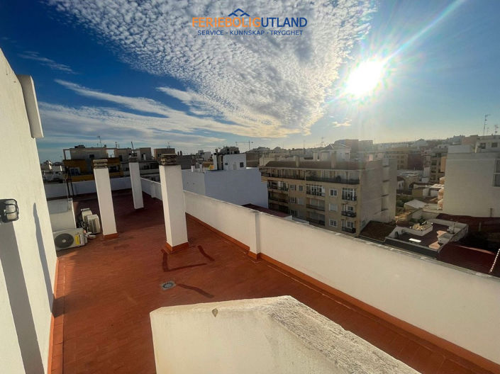 Image No.23-4 Bed Apartment for sale