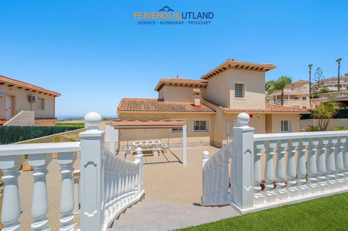 Image No.13-Villa de 4 chambres à vendre à Alicante