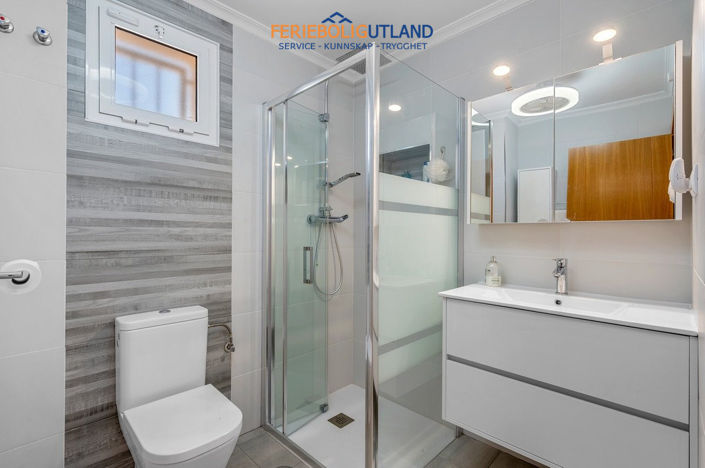 Image No.30-Villa de 4 chambres à vendre à Alicante