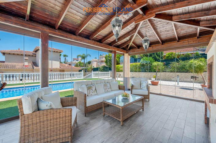 Image No.7-Villa de 4 chambres à vendre à Alicante