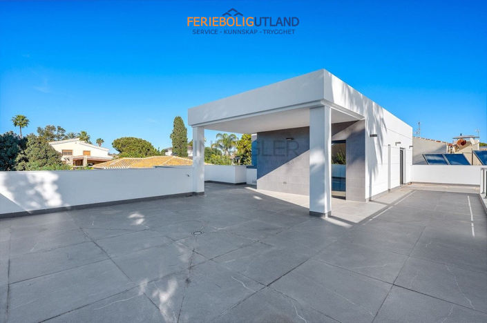 Image No.15-Villa de 4 chambres à vendre à Cabo Roig