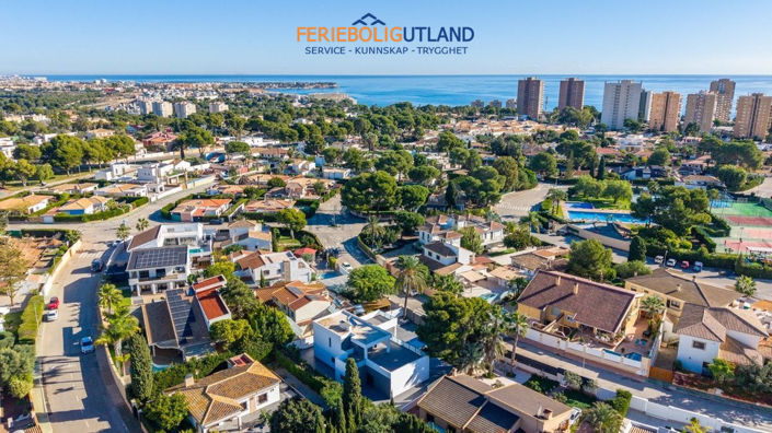 Image No.35-Villa de 4 chambres à vendre à Cabo Roig