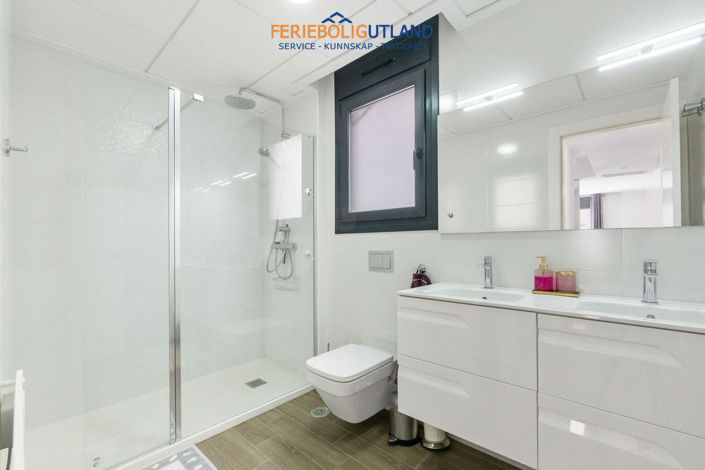 Image No.15-Villa de 5 chambres à vendre à Alicante