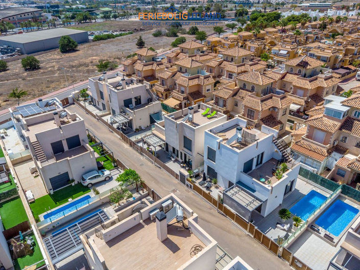 Image No.44-Villa de 5 chambres à vendre à Alicante