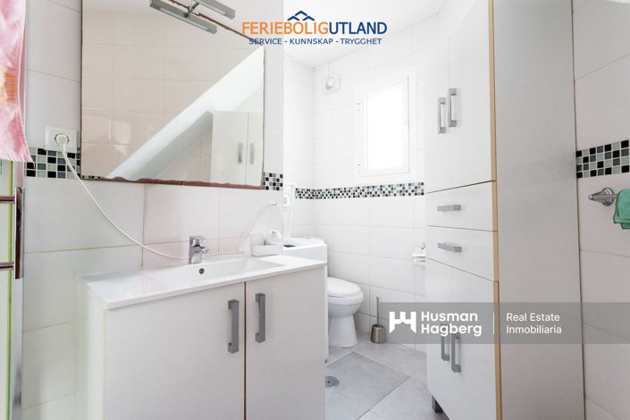 Image No.13-2 Bed Townhouse for sale