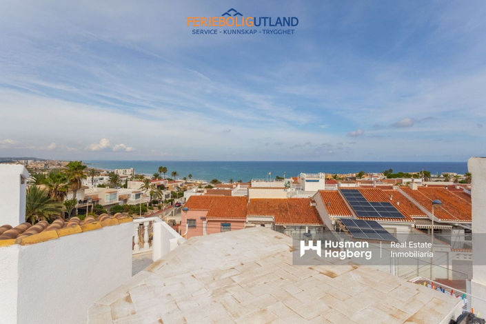 Image No.25-2 Bed Townhouse for sale