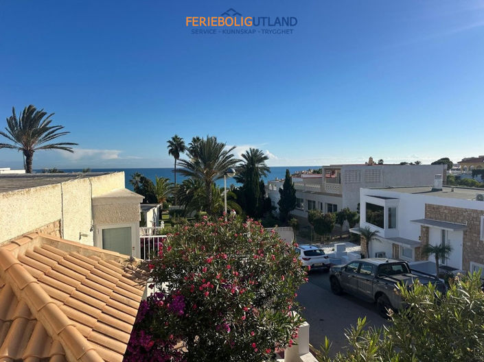 Image No.37-2 Bed Townhouse for sale