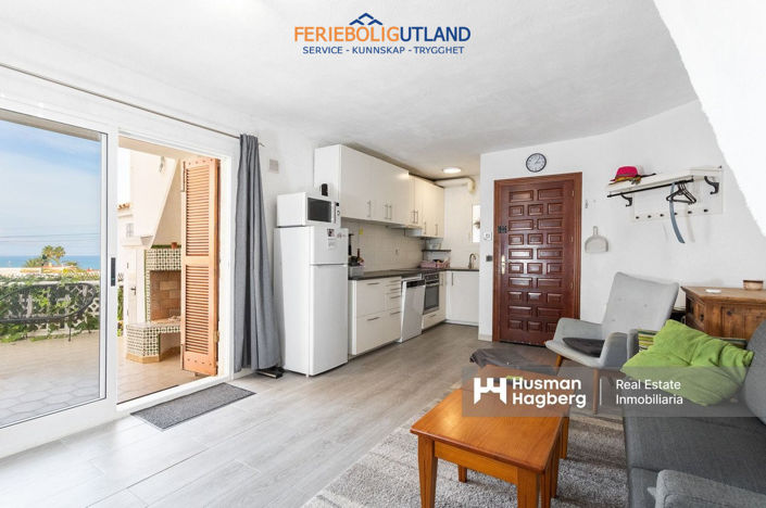 Image No.6-2 Bed Townhouse for sale