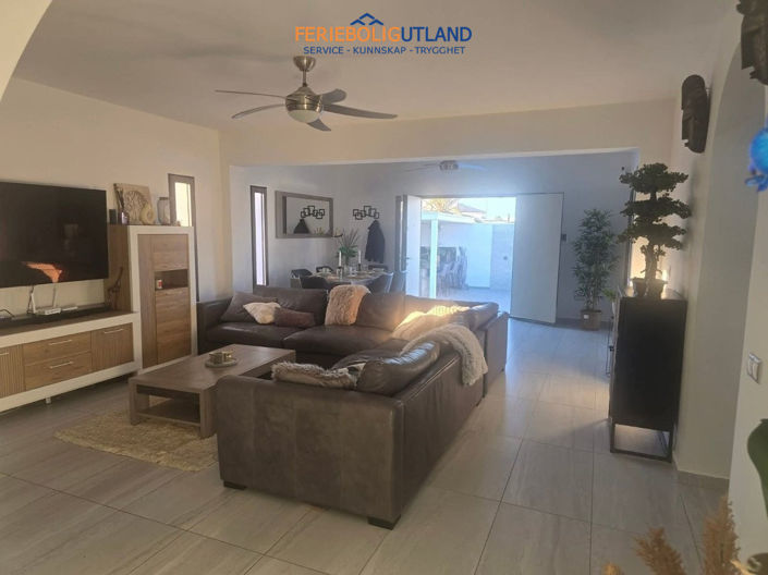 Image No.5-5 Bed Villa for sale