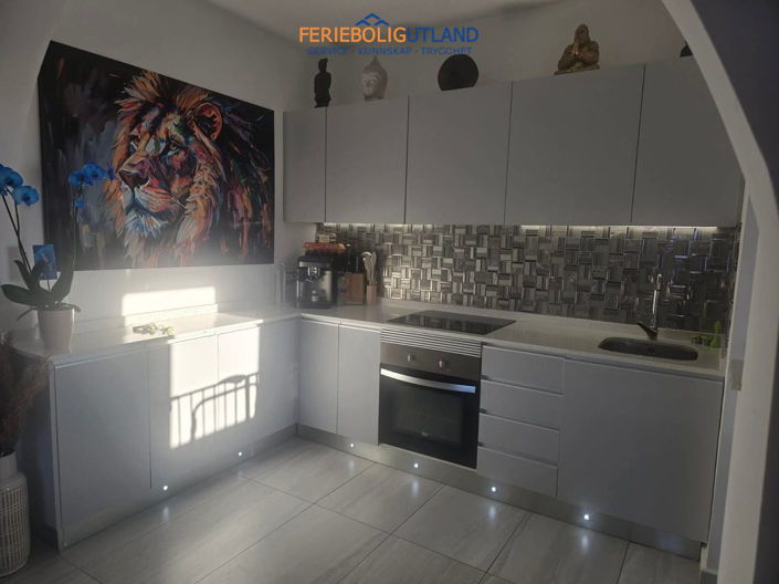 Image No.8-5 Bed Villa for sale