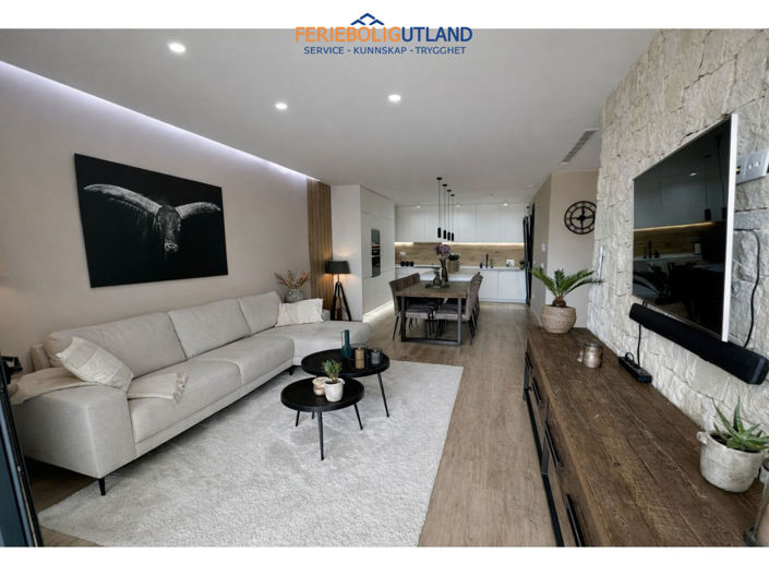 Image No.10-3 Bed Townhouse for sale