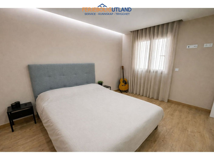 Image No.21-3 Bed Townhouse for sale