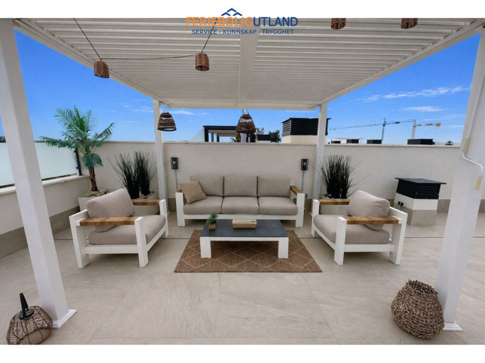 Image No.27-3 Bed Townhouse for sale