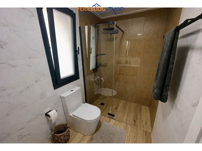 Image No.30-3 Bed Townhouse for sale