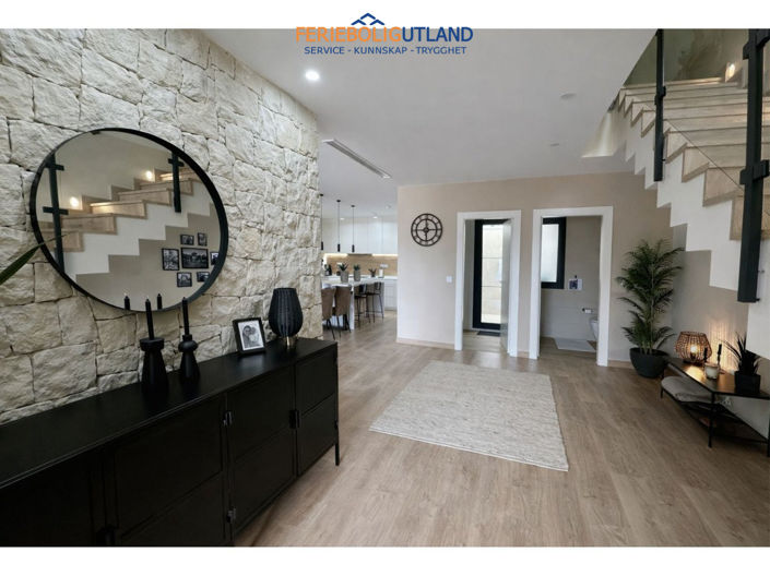 Image No.7-3 Bed Townhouse for sale