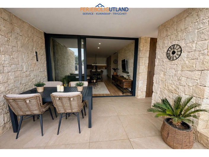 Image No.9-3 Bed Townhouse for sale