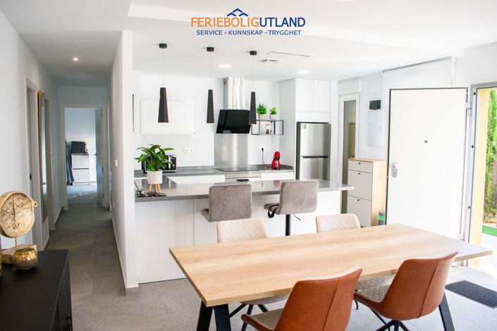 Image No.10-3 Bed Villa for sale