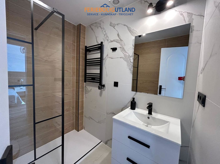 Image No.10-3 Bed Townhouse for sale