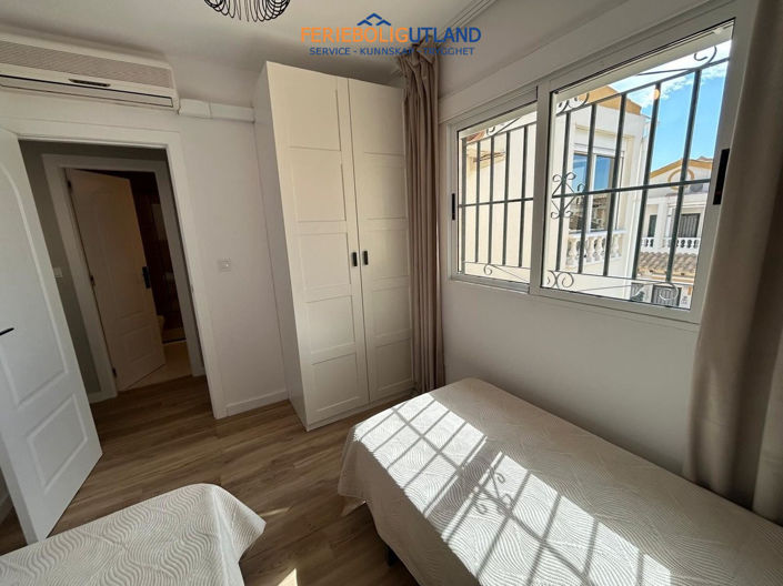 Image No.19-3 Bed Townhouse for sale