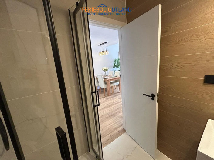 Image No.23-3 Bed Townhouse for sale