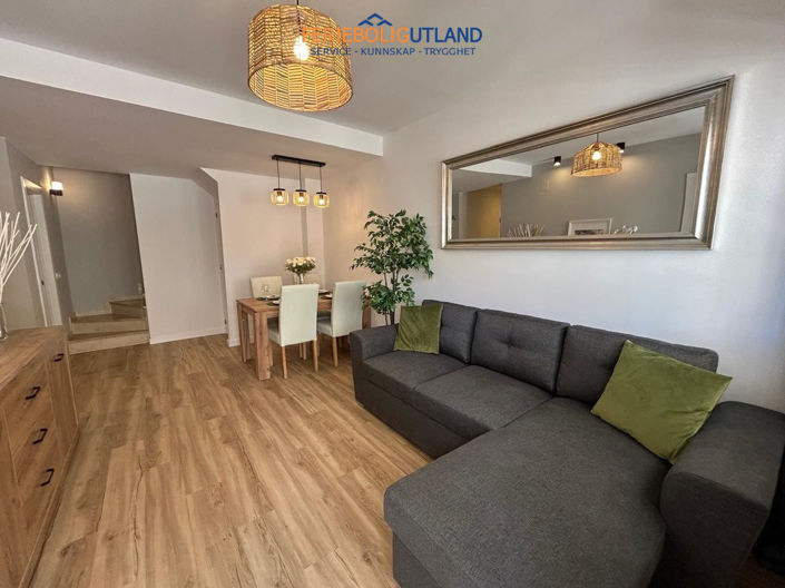 Image No.31-3 Bed Townhouse for sale