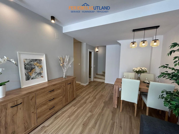 Image No.37-3 Bed Townhouse for sale