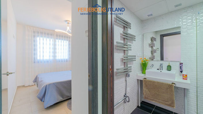 Image No.27-2 Bed Apartment for sale