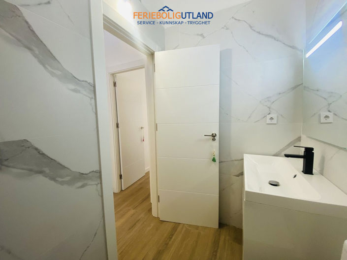 Image No.18-2 Bed Bungalow for sale