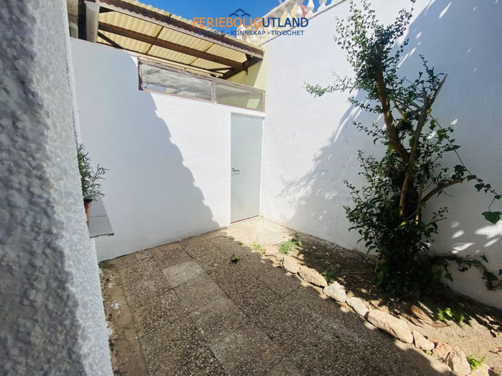 Image No.20-2 Bed Bungalow for sale